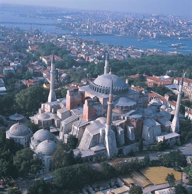 トルコ旅行 ツアー 観光 ブログ 映画インフェルノの舞台になってるアヤ ソフィア大聖堂 トルコ旅行 ツアーブログ トルコ旅行 トルコツアー 観光なら 安心の ターキッシュエア トラベル におまかせ