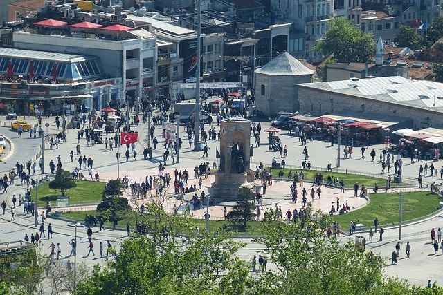 イスタンブール　タクシム広場