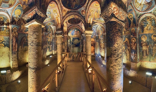 カッパドキア　洞窟教会　フレスコ画